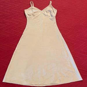 Spanx full slip   Cream color Medium